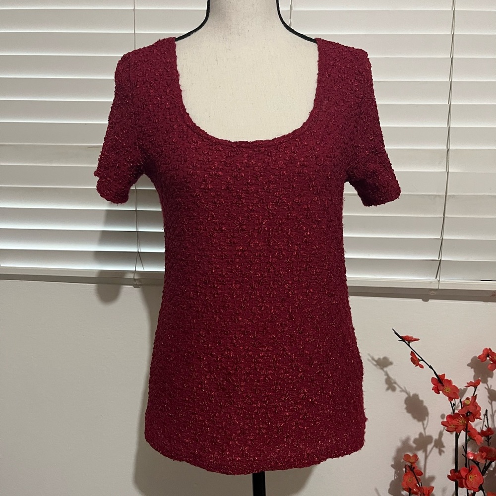 Women's Scoop Neck Short Sleeve Sweater Top - Burgundy